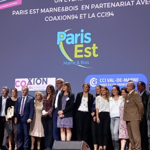 Vhyg - Caroline Dadat Trophée remerciement